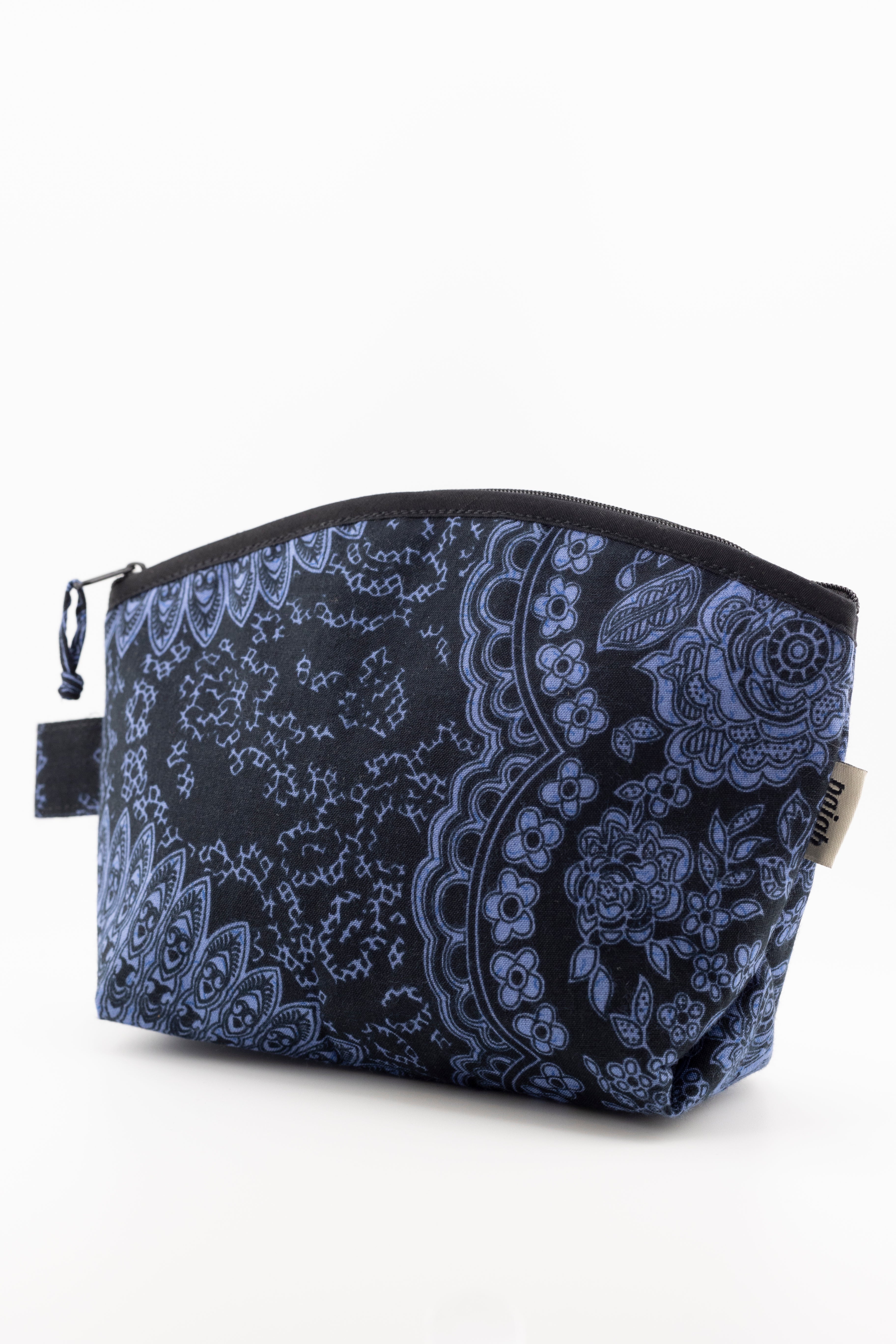 Mandala notturno per borsa cosmetica