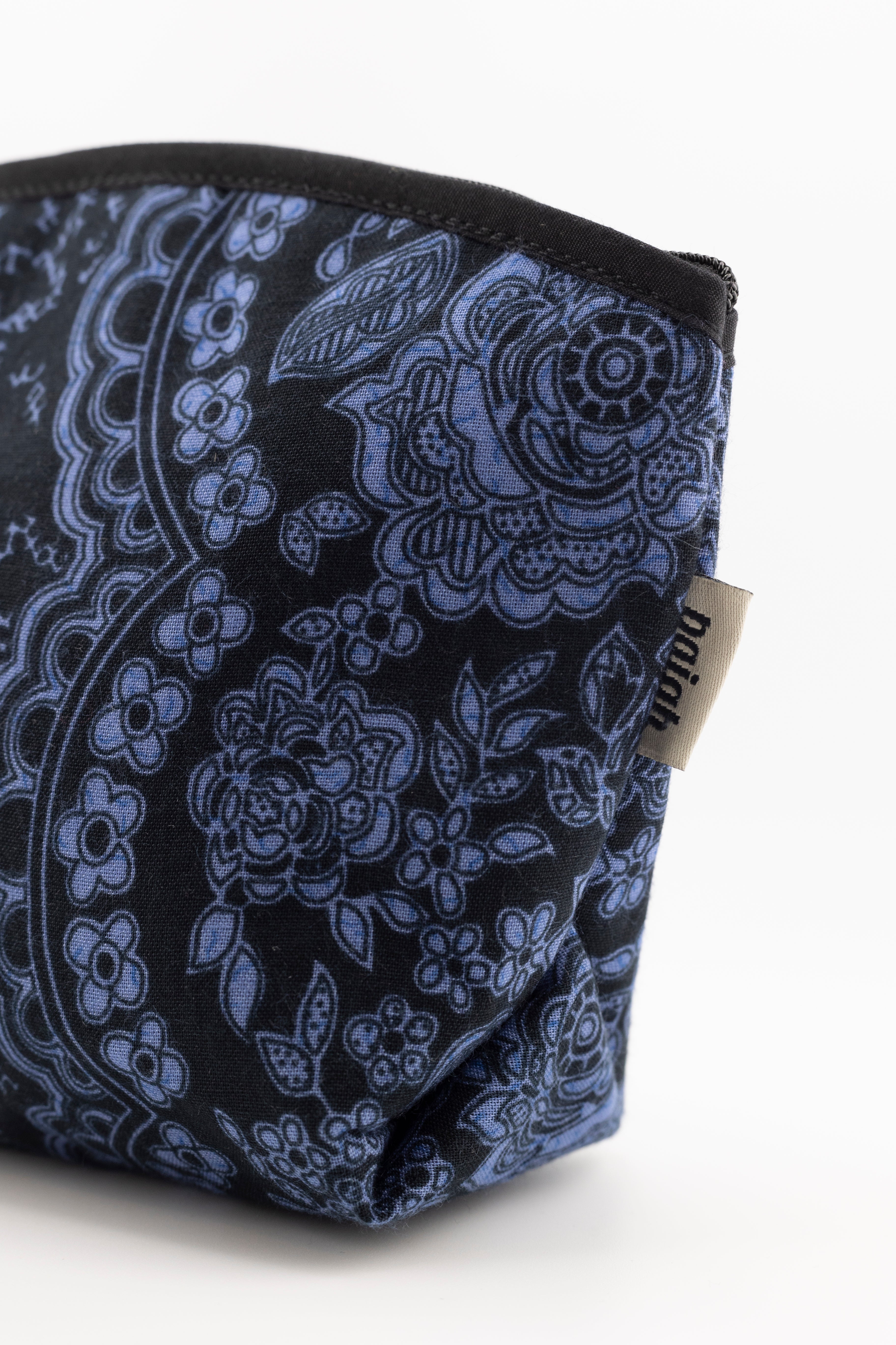 Mandala notturno per borsa cosmetica