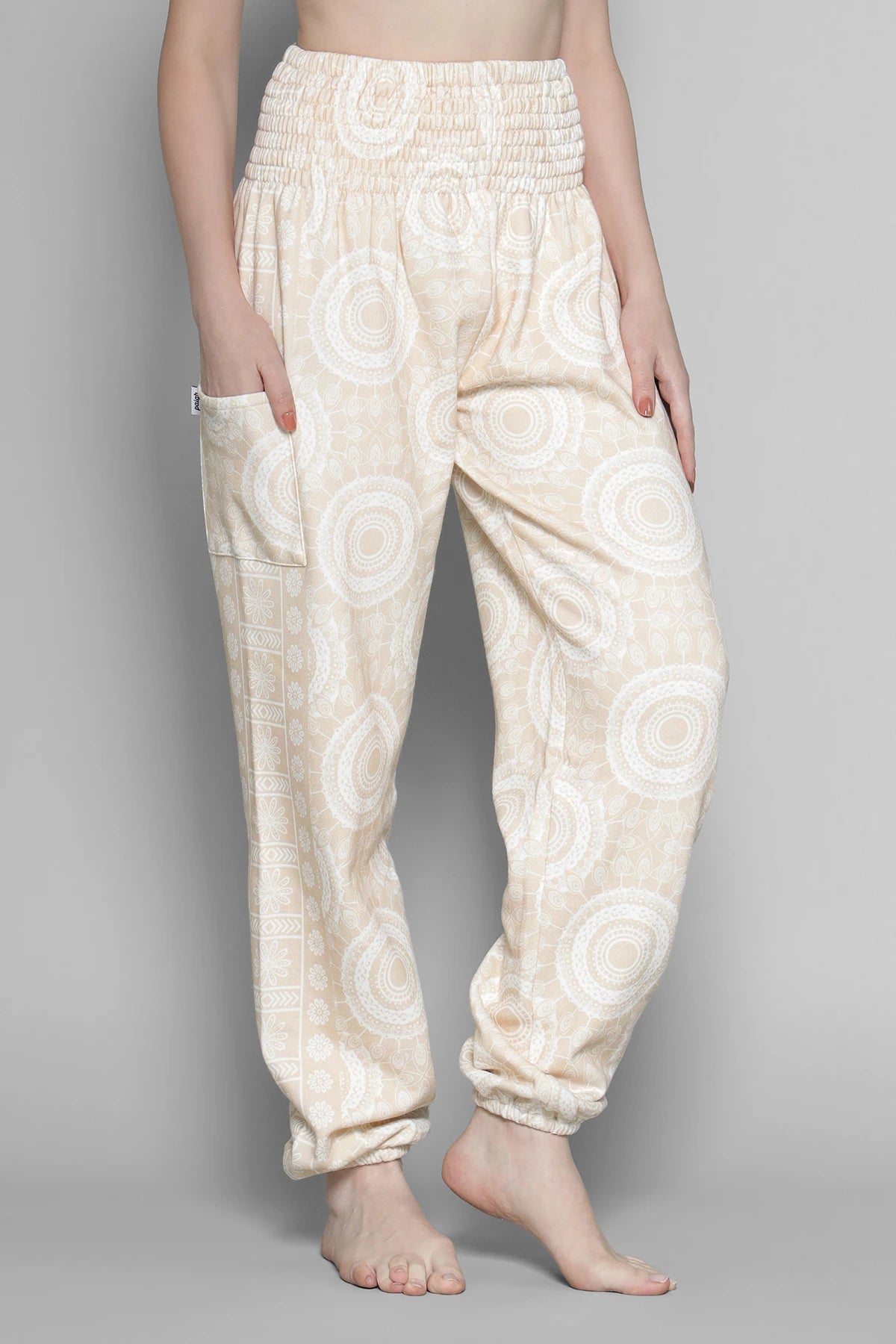 Warm loungewear harem pants beige
