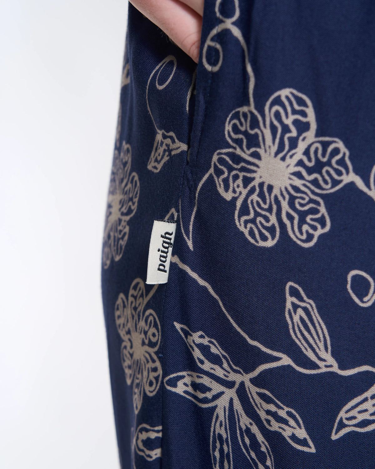 Tuch Tiefblaue Wildblume