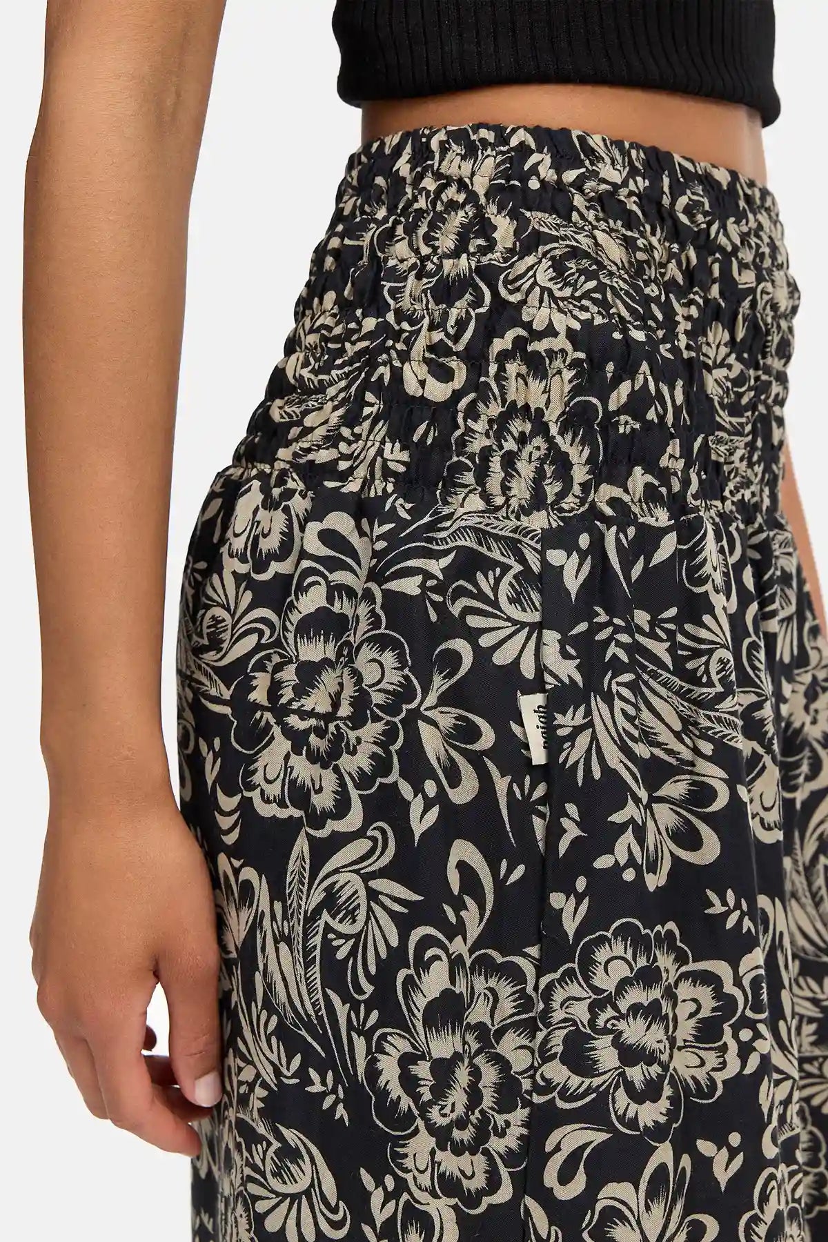 Palazzo Rose Blossom Nero
