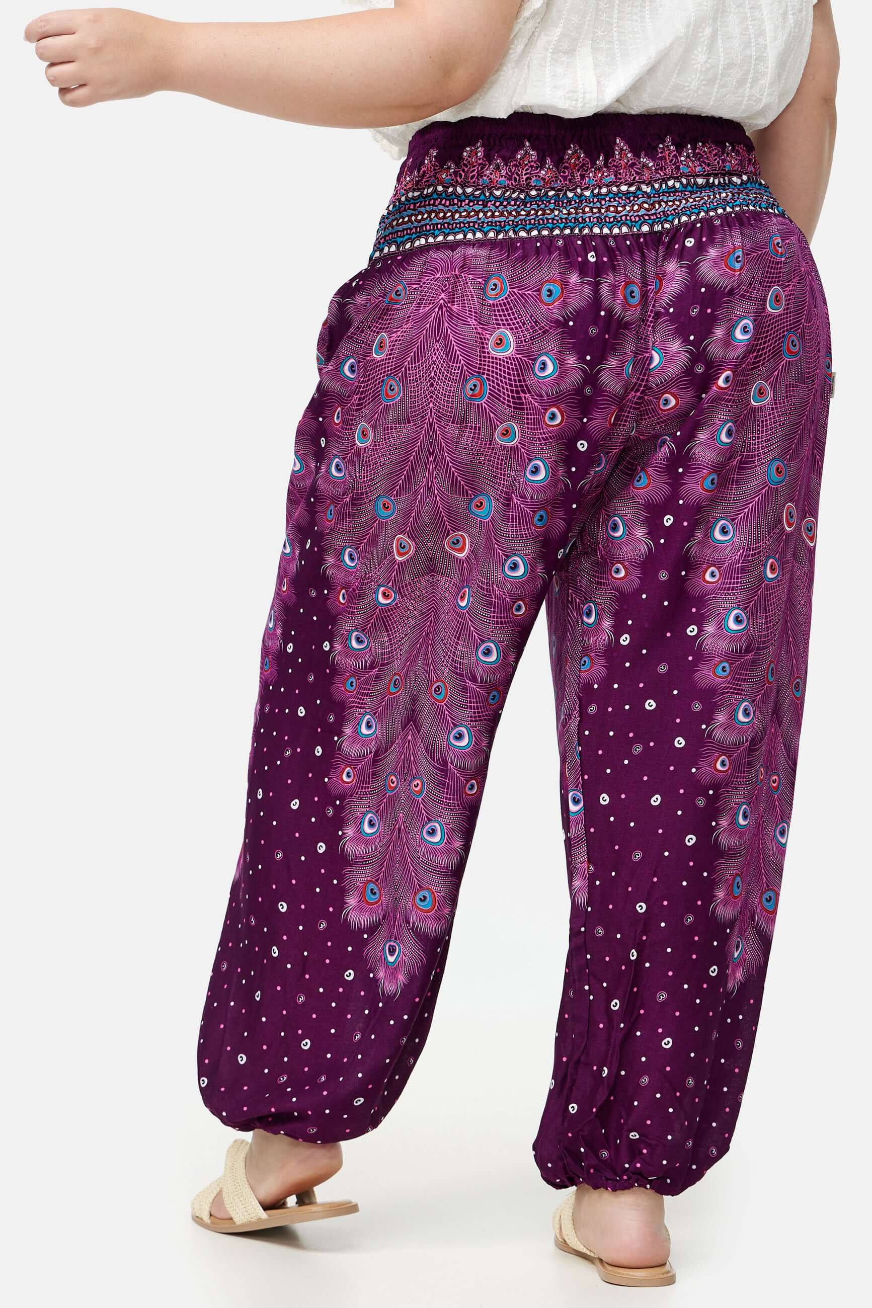 Haremshose Lila Pfauenauge Plus Size von hinten