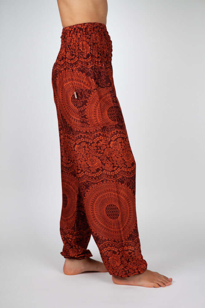 Seitenansicht Haremshose Orange Mandala