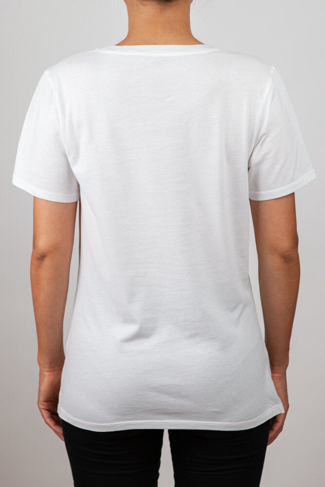 Rückansicht des weißen T-Shirts