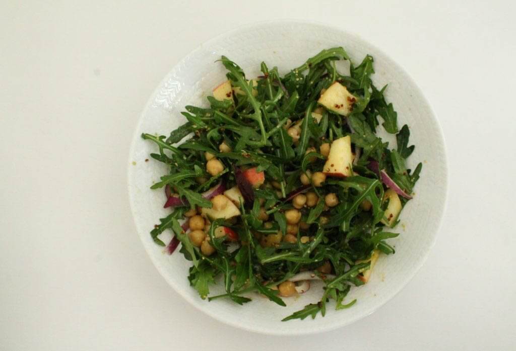 Orangen-Rucola-Salat mit Kichererbsen