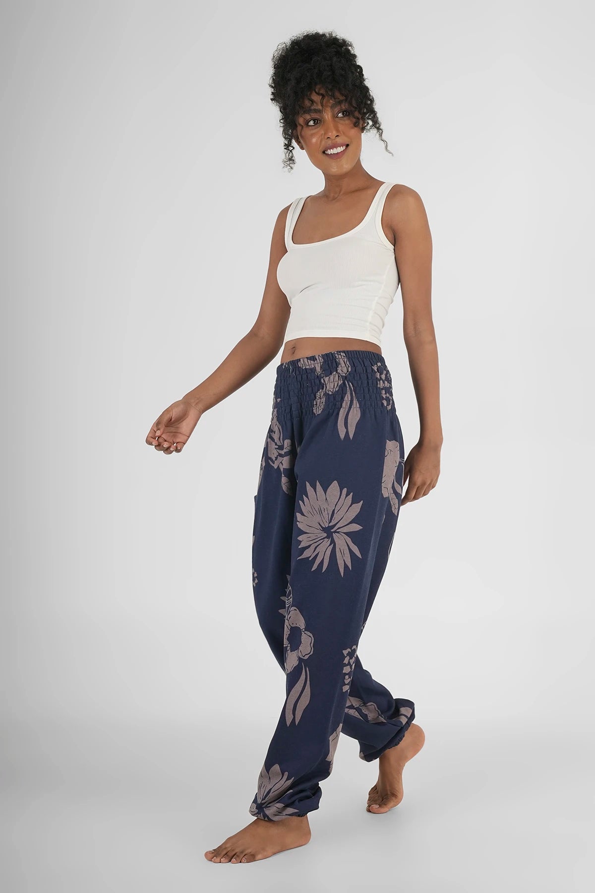 Caldi pantaloni harem per l'abbigliamento da casa ninfea blu scuro