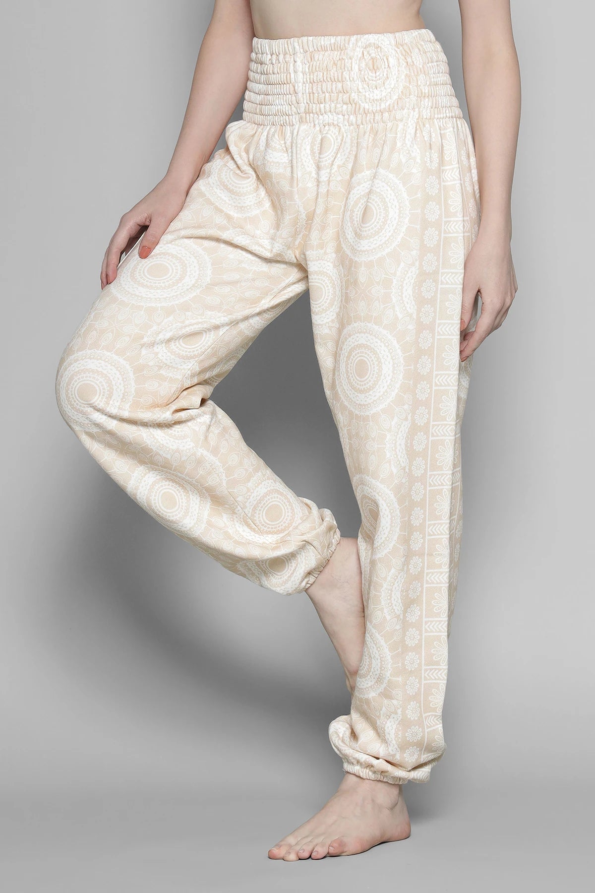 Warm loungewear harem pants beige