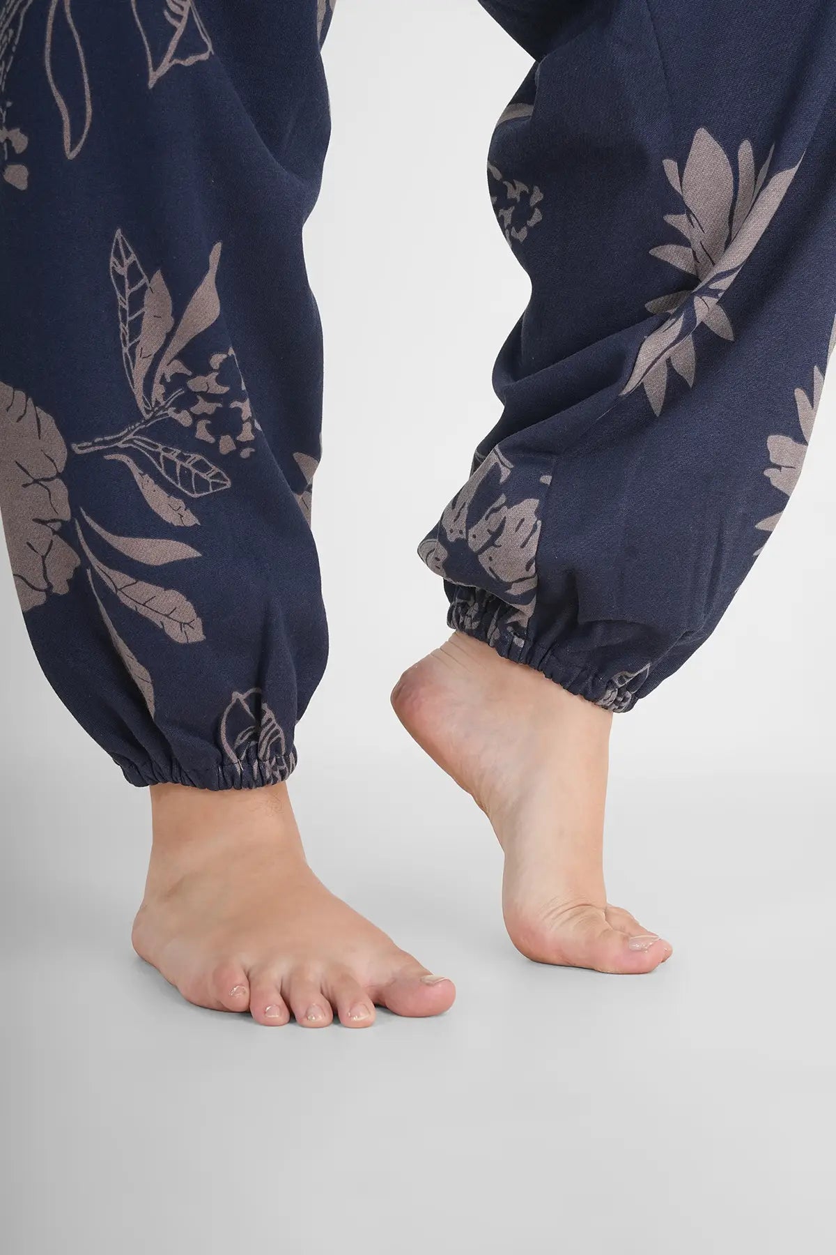 Caldi pantaloni harem per l'abbigliamento da casa ninfea blu scuro