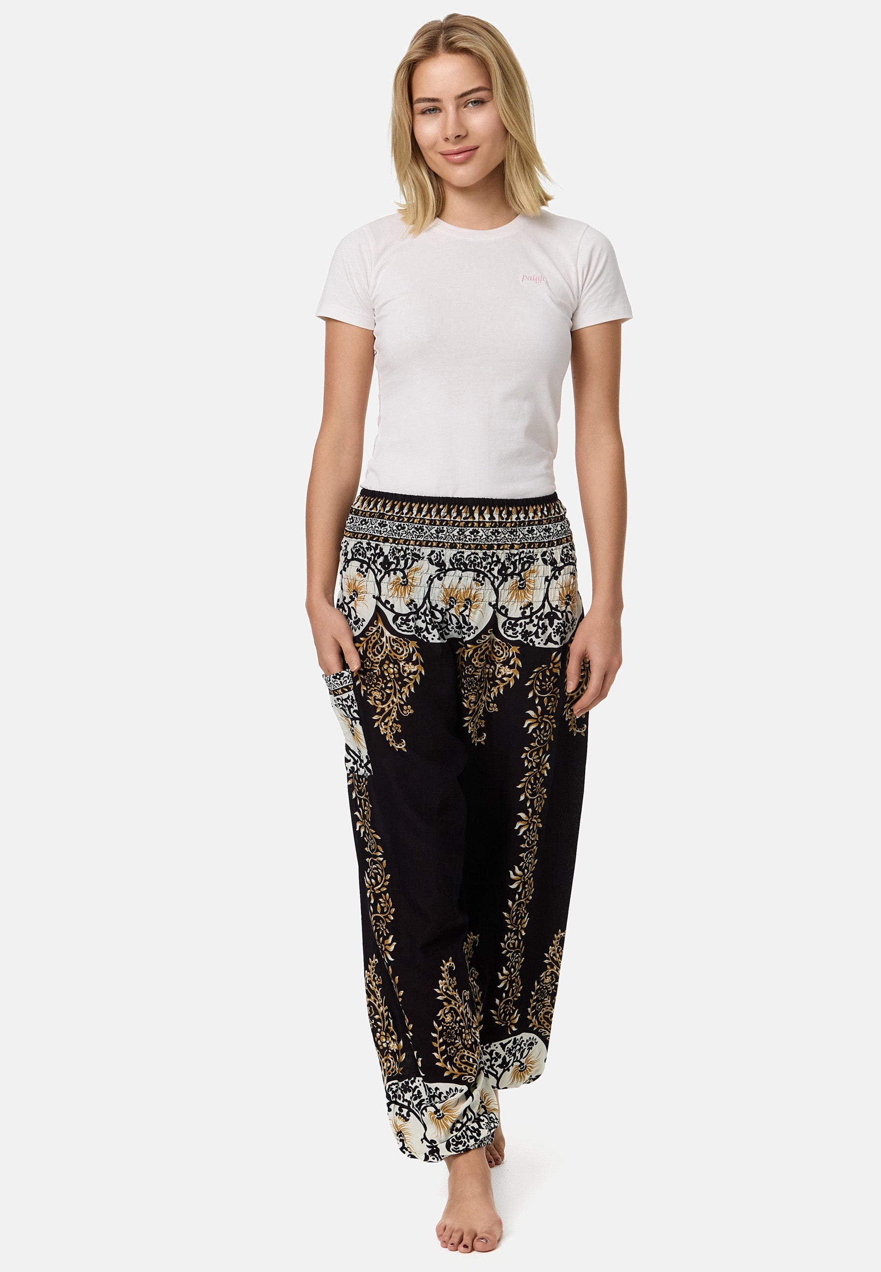 Harem Pants Magnificent Sea of ​​Flowers Short Version