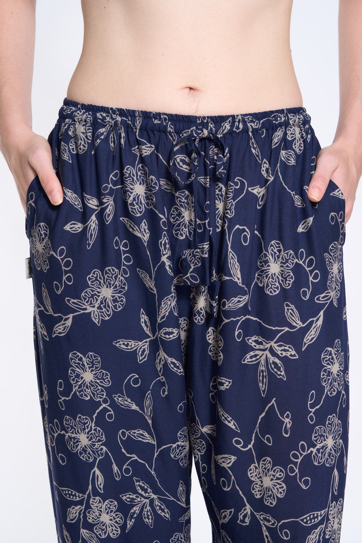 Chillerhose Tiefblaue Wildblume