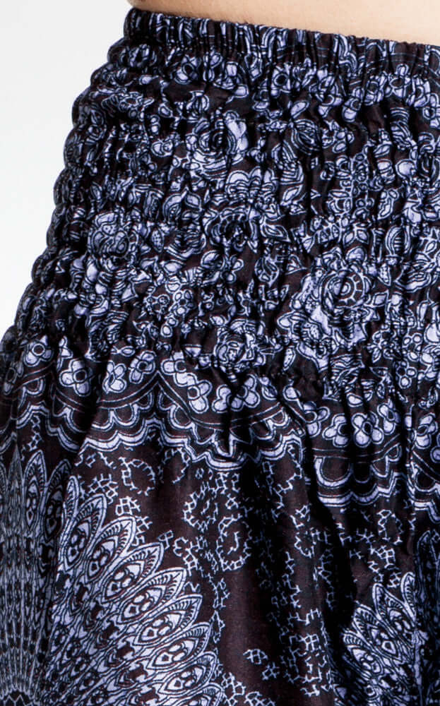 Haremshose Nacht Mandala Muster close-up